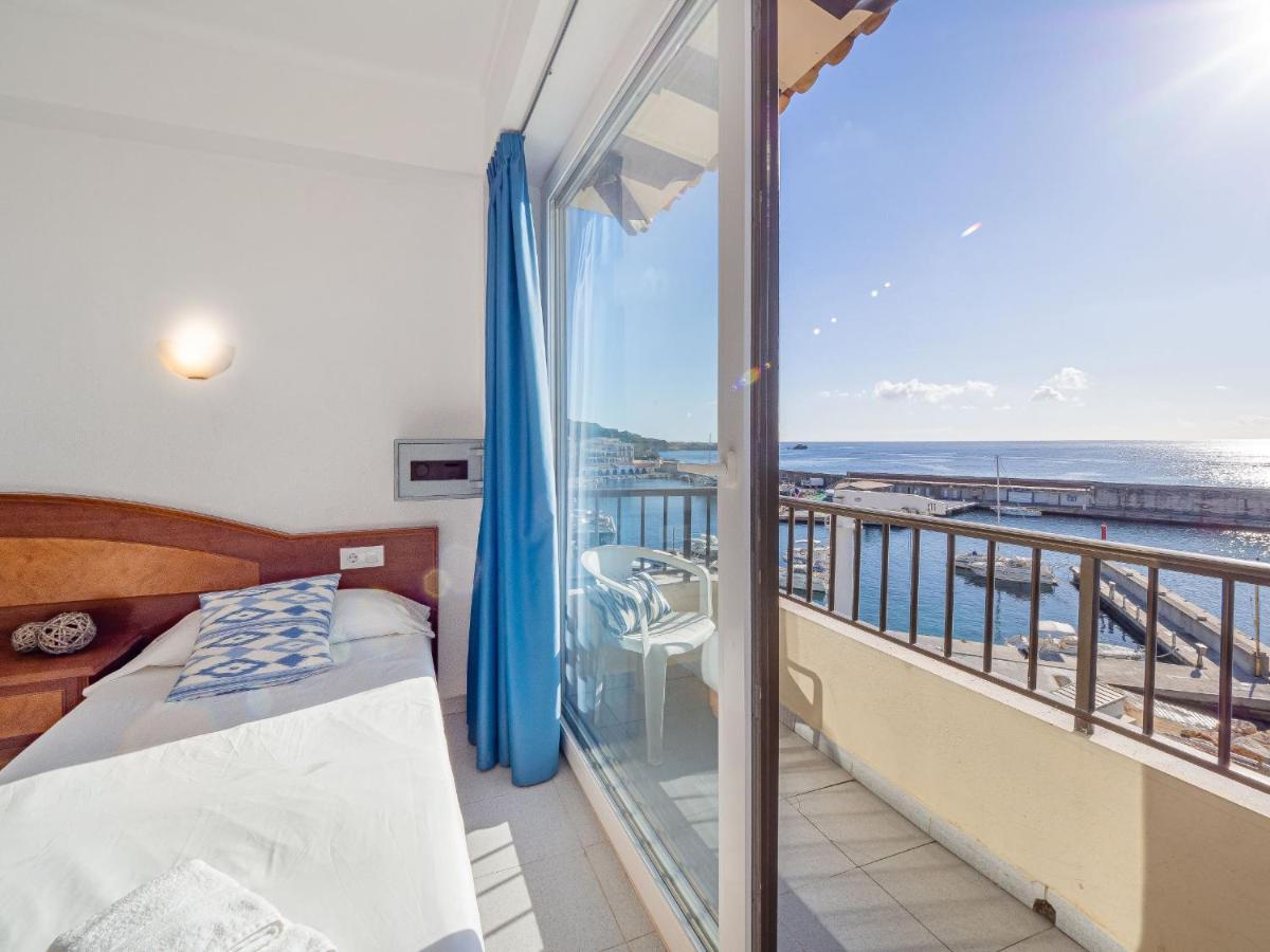 Hostal Port Corona Cala Ratjada  Zewnętrze zdjęcie