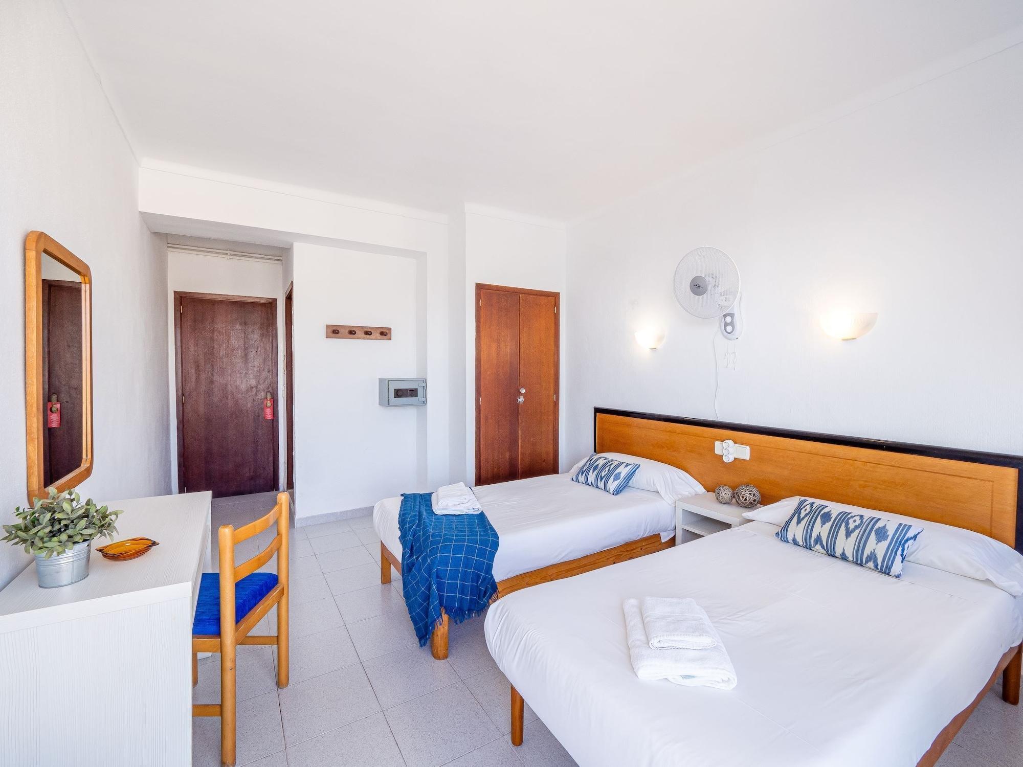 Hostal Port Corona Cala Ratjada  Zewnętrze zdjęcie