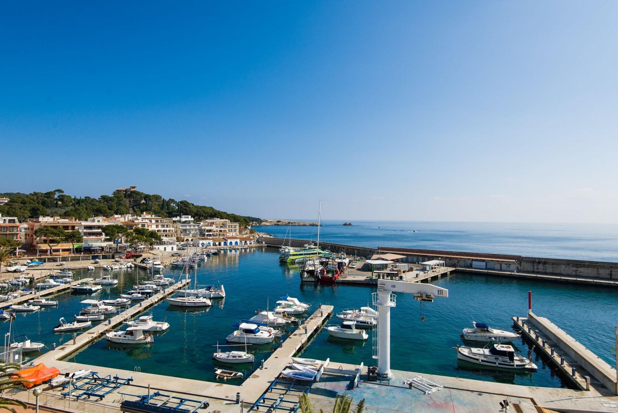 Hostal Port Corona Cala Ratjada  Zewnętrze zdjęcie