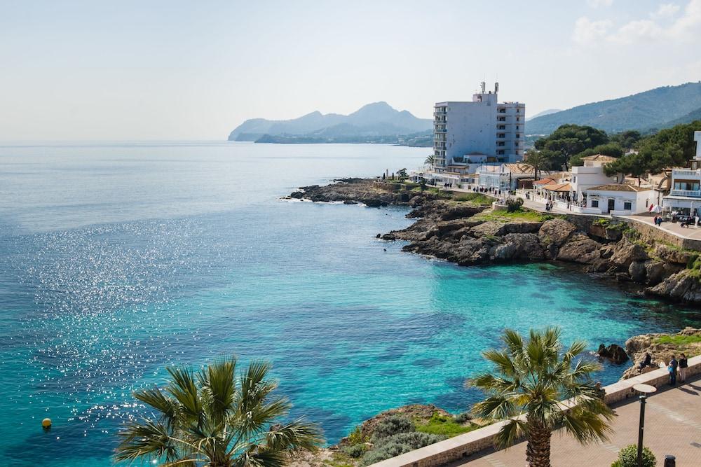 Hostal Port Corona Cala Ratjada  Zewnętrze zdjęcie