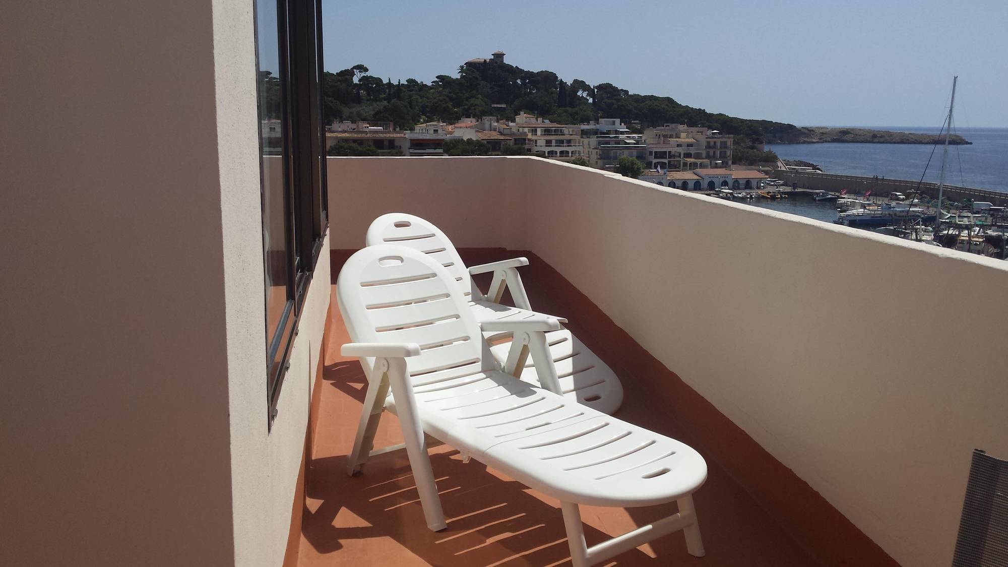 Hostal Port Corona Cala Ratjada  Zewnętrze zdjęcie
